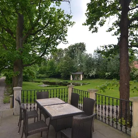 Zamek Trnova Hotell 4*